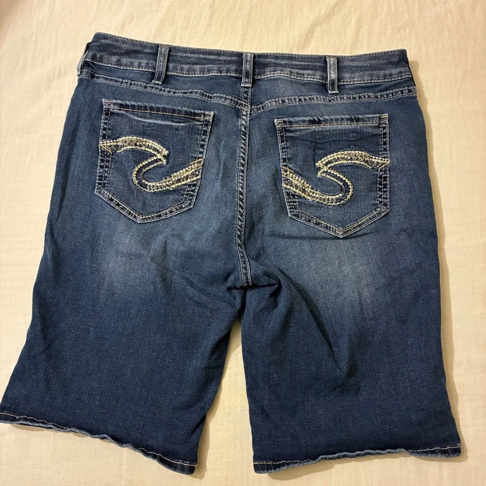 Silver Jeans Co Womens 31 Suki Bermuda Shorts Dark Wash‎ Mid Rise Curvy
